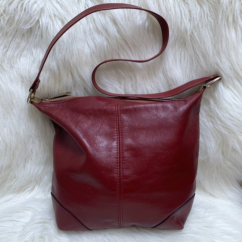 Vintage Artisan-Crafted Burgundy Maroon Leather Zip Top Minimalist Shoulder Bag